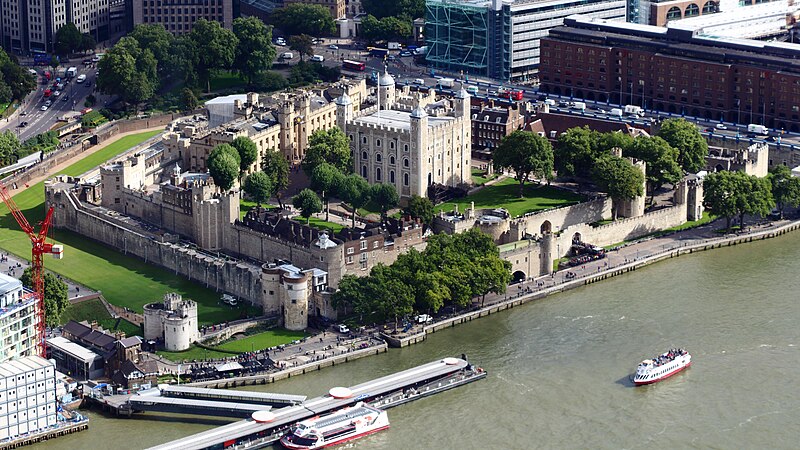 File:Aerial Tower of London.jpg
