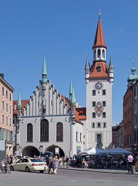 File:Altes Rathaus München Westseite.jpg