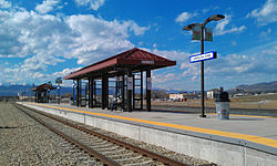 American Fork Station passenger platform. American Fork UT Frontrunner station.jpg