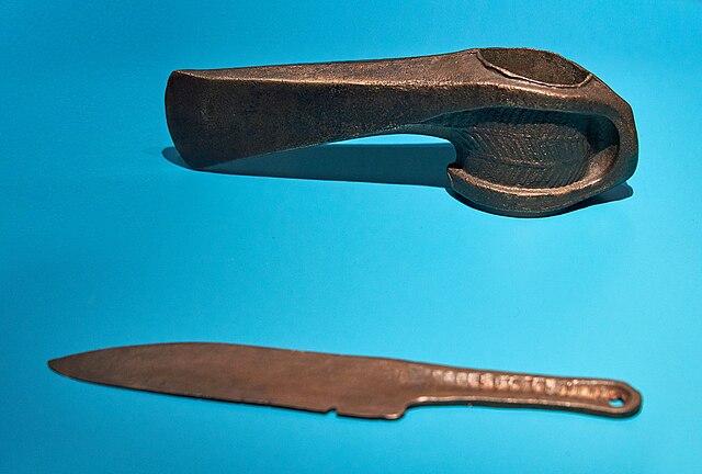 Andronovo axe and knife