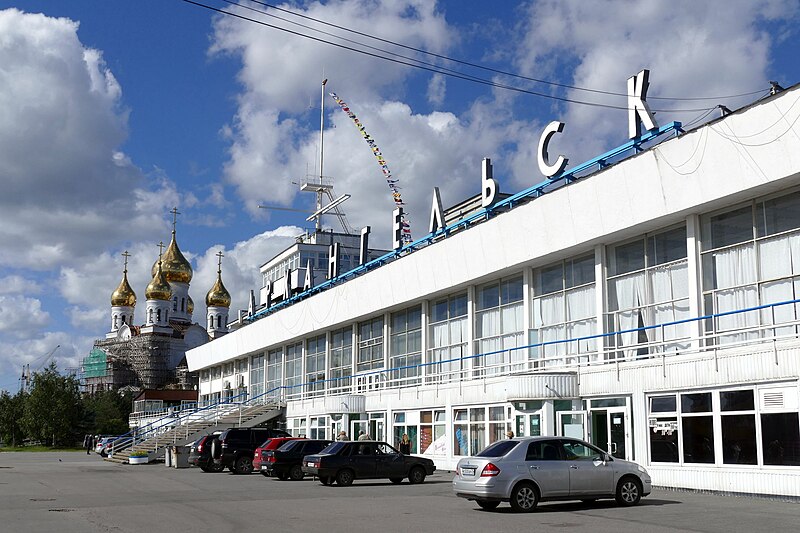 File:Arkhangelsk August 2016 002.jpg