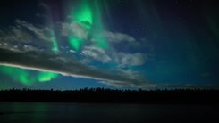Податотека:Aurora borealis timelapse.webm