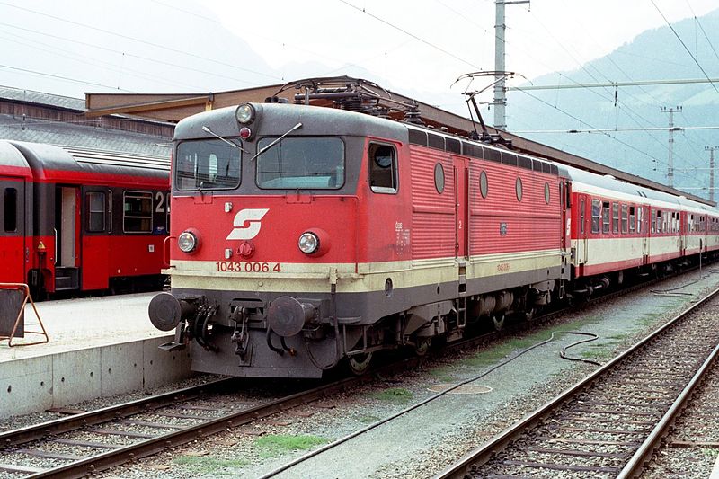 File:Austria 1043 Lienz.jpg