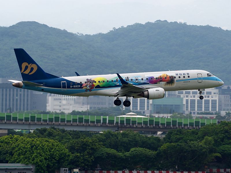 File:B-16829 - Mandarin Airlines (7385247622).jpg