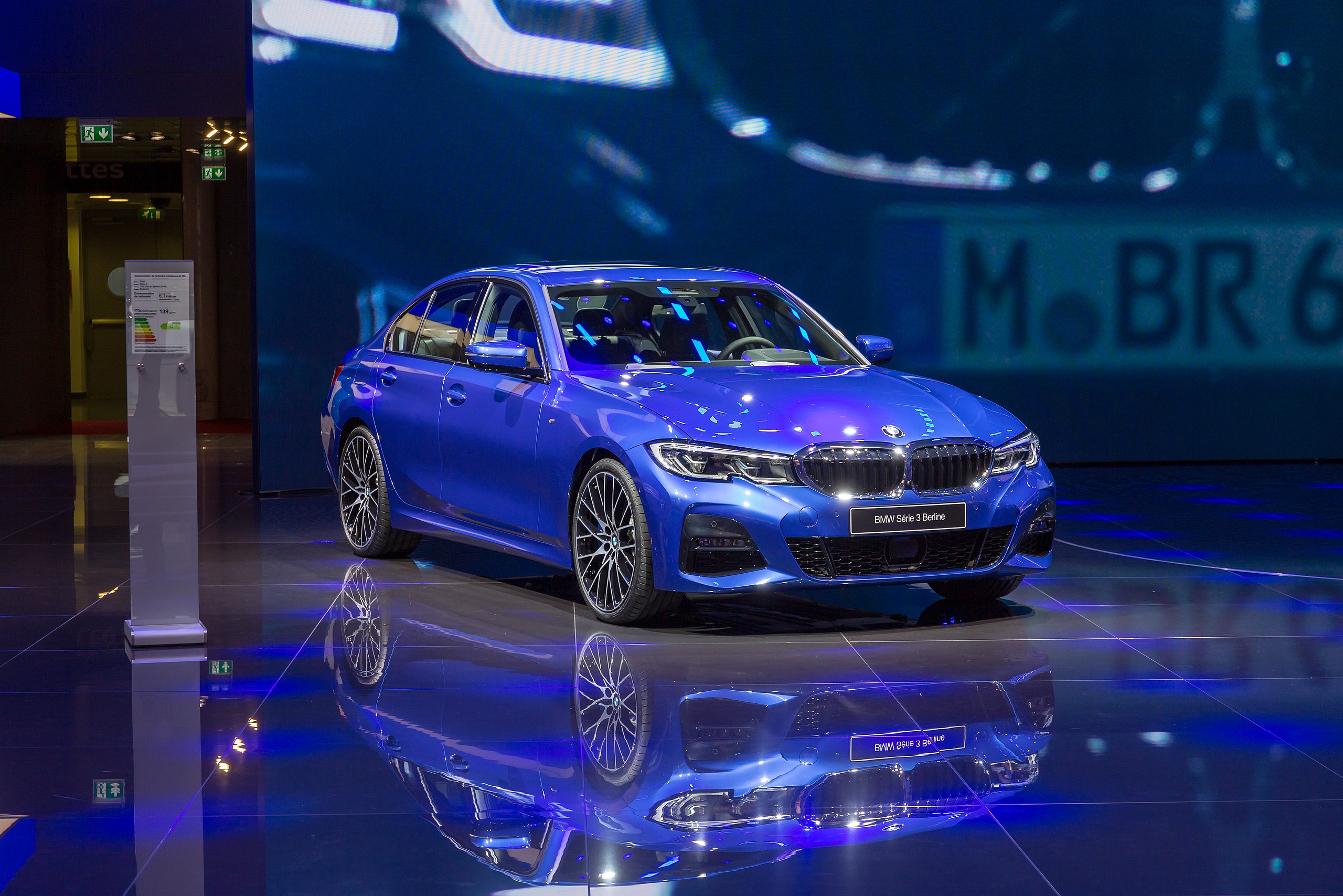 File:BMW G20, Paris Motor Show 2018, IMG 0492.jpg - Wikimedia Commons