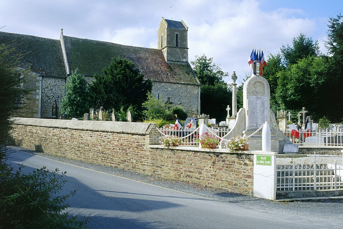 File:BOULON- Church, cemetery and memorial.jpg