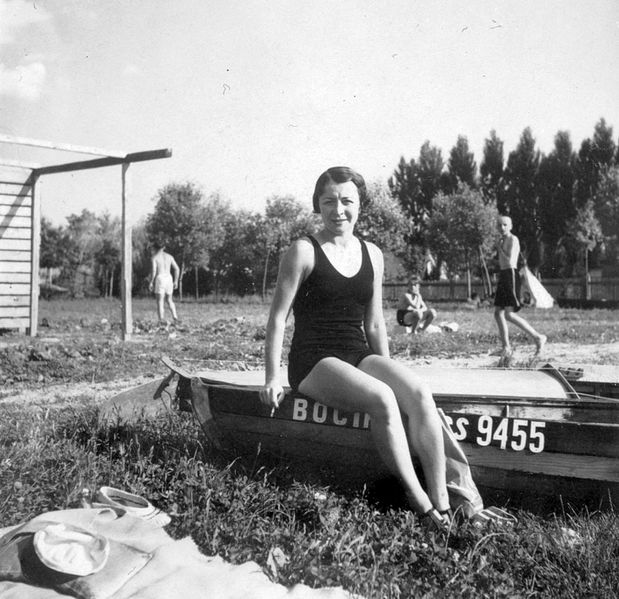 File:Boat, bathing suit Fortepan 16066.jpg