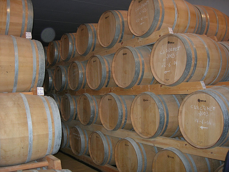 File:Bodegas Valdorba.jpg