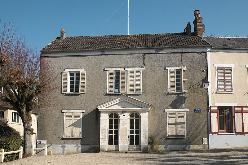 File:Boissy-la-Rivière Maison 815.jpg