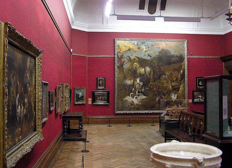 File:Bristol art.gallery.interior.arp.jpg