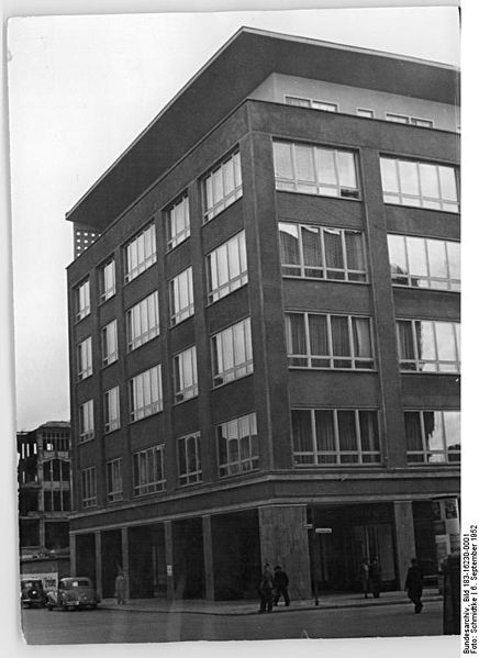 File:Bundesarchiv Bild 183-16230-0001, Berlin, Friedrichstraße, Bulgarische Handelsvertretung.jpg