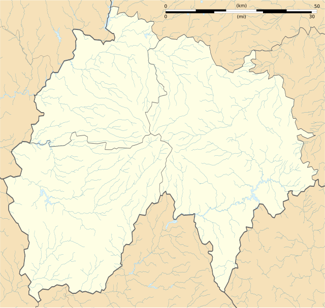 Mapa konturowa Cantal, blisko centrum na lewo znajduje się punkt z opisem „Salers”