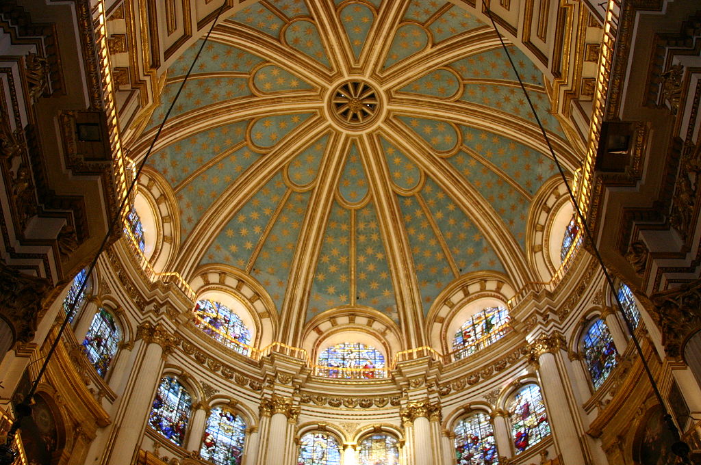 Ceiling of the chancel of the Cathedral of Granada.JPG