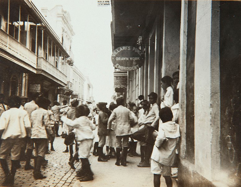 File:Collectie Nationaal Museum van Wereldculturen TM-60061928 Straatbeeld San Juan Puerto Rico fotograaf niet bekend.jpg