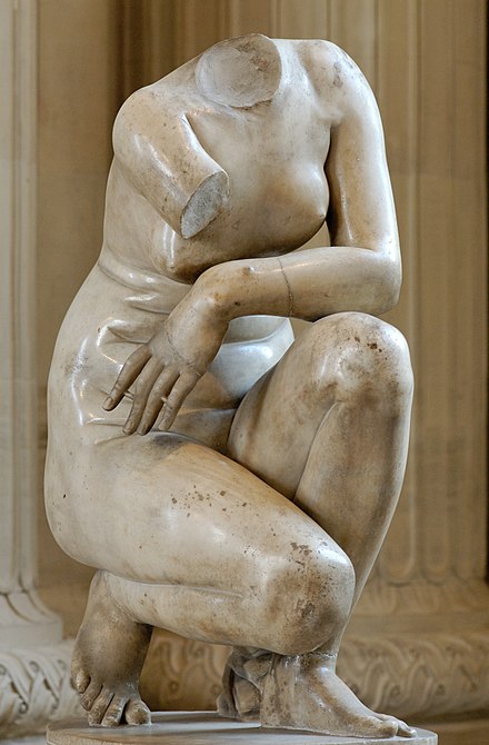 Aphrodite accroupie, Musée du Louvre.