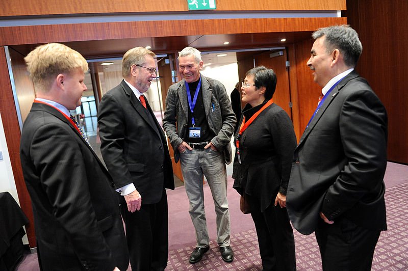 File:Danmarks kulturminister Per Stig och Gronlands kulturminister Mimi Karlsen. Nordiska radets session 2010.jpg