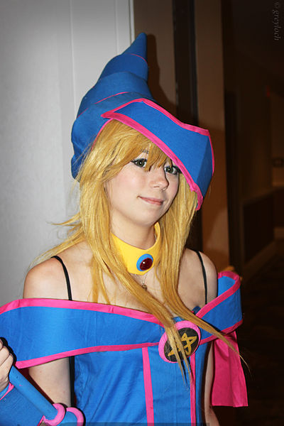 File:Dark Magician Girl (9441373208).jpg