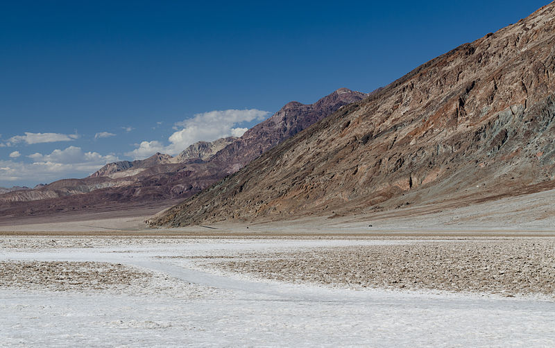 File:Death Valley Bad Water Basin 03 2013.jpg