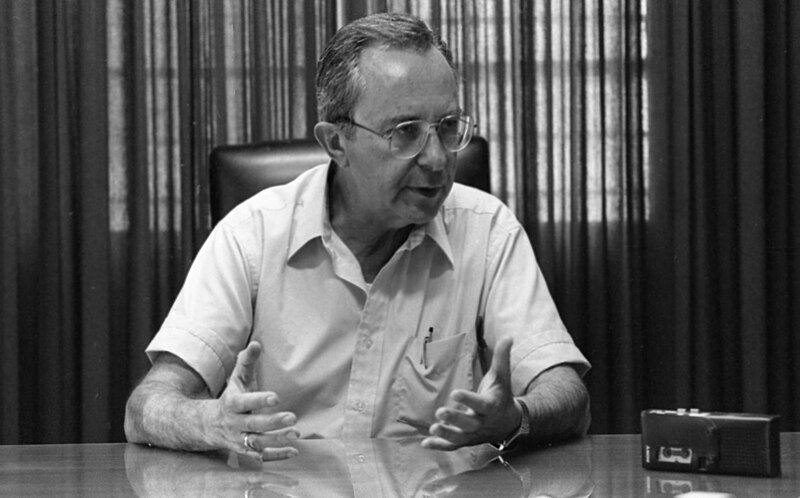 File:Defence Minister Moshe Arens gave an interview for the English daily Jerusalem Post (FL63269143).jpg