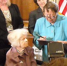 Del Martin and Phyllis Lyon.jpg