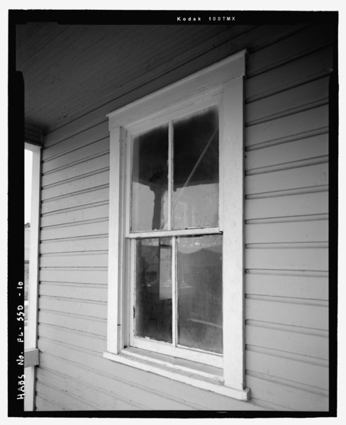 File:Detail of original window and exterior siding, facing southwest - 2502 North Thirteenth Street (House), 2502 North Thirteenth Street, Tampa, Hillsborough County, FL HABS FL-550-10.tif