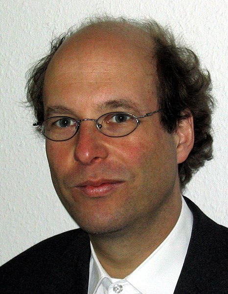 File:EPFL 2020 Michael Herzog Portrait 2.jpg