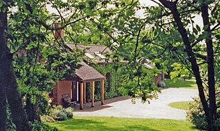 <span class="mw-page-title-main">East Budleigh railway station</span> Disused railway station in Devon, England