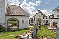 English: Porch at the parish church Saint Lambertus and the cemetery portal Deutsch: Vorhalle der Pfarrkirche hl. Lambert und Friedhofseingang