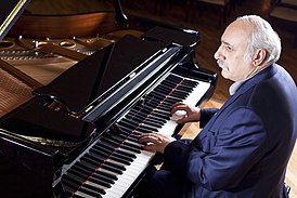 Eldar Mansurov piano-2.jpg