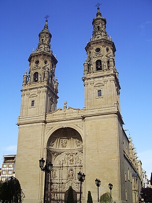 Cómo llegar a Concatedral De Santa María De La Redonda en transporte público - Sobre el lugar