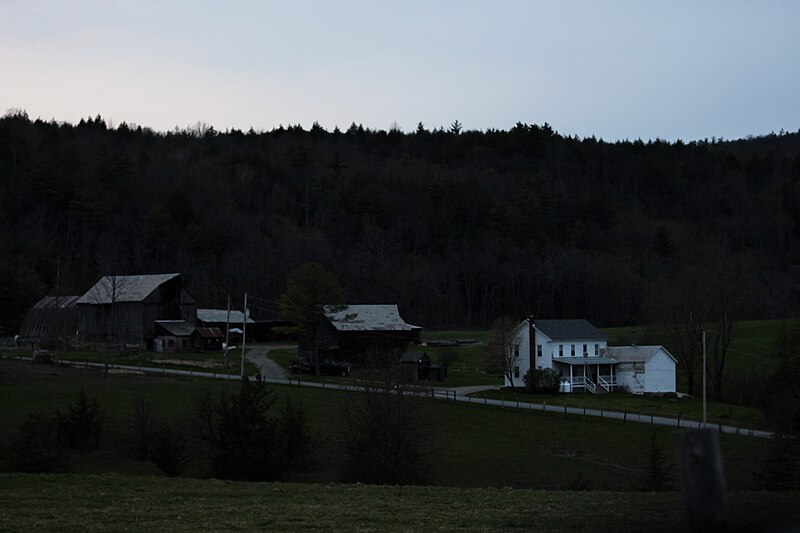 File:Farm near Lower Road, Putnam, New York.jpg