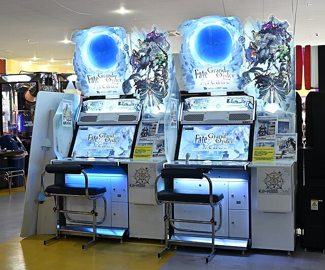 ファイル:Fate-Grand Order Arcade.jpg - Wikipedia