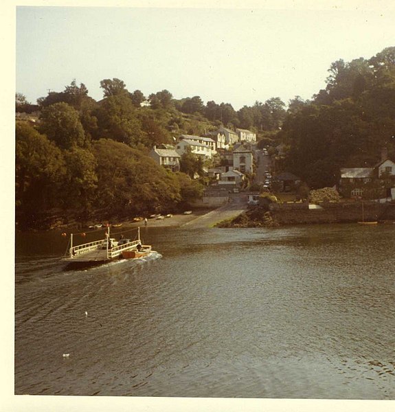 File:Ferry from Fowey approaching Bodinnick, 1972 - geograph.org.uk - 2047814.jpg