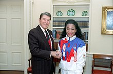 גריפית'-ג'וינר עם נשיא ארצות הברית, רונלד רייגן, לאחר אולימפיאדת סיאול