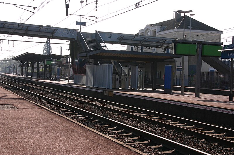 File:Gare de Brunoy IMG 8921.JPG