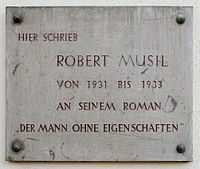 Мемориальная доска Роберта Музиля в Берлине