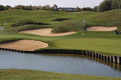 Cómo llegar a Golf National en transporte público - Sobre el lugar