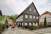 English: Buildings in Großschönau (Sachsen). Polski: Zabudowa we wsi Großschönau, Saksonia.