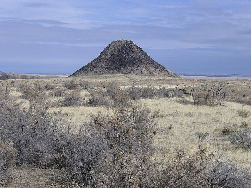 File:Huerfano Butte.jpg