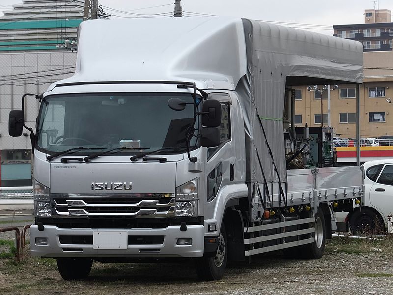 File:Isuzu Forward, SE-Custom type, Silver color.jpg