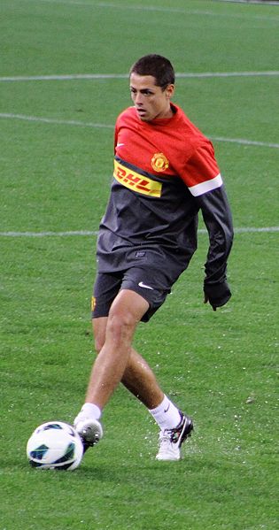 File:Javier Hernández in 2012.jpg