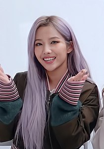 Jeon Soyeon 2021.jpg