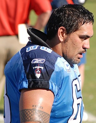 <span class="mw-page-title-main">Kevin Mawae</span> American football player and coach (born 1971)