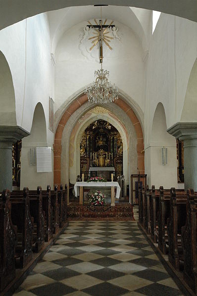 File:Kirche Keutschach Innenraum 01.jpg