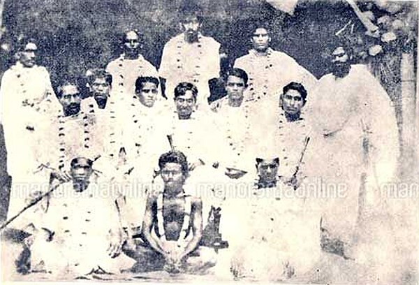 Leaders of Vaikom Satyagraha including T. K. Madhavan (sitting : middle row, last as one views the photograph) K. Kumar (standing last in the row behi