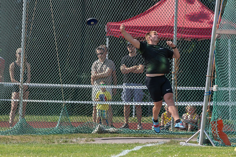 File:Leichtathletik Gala Linz 2018 discus throw Stachnik-7612.jpg