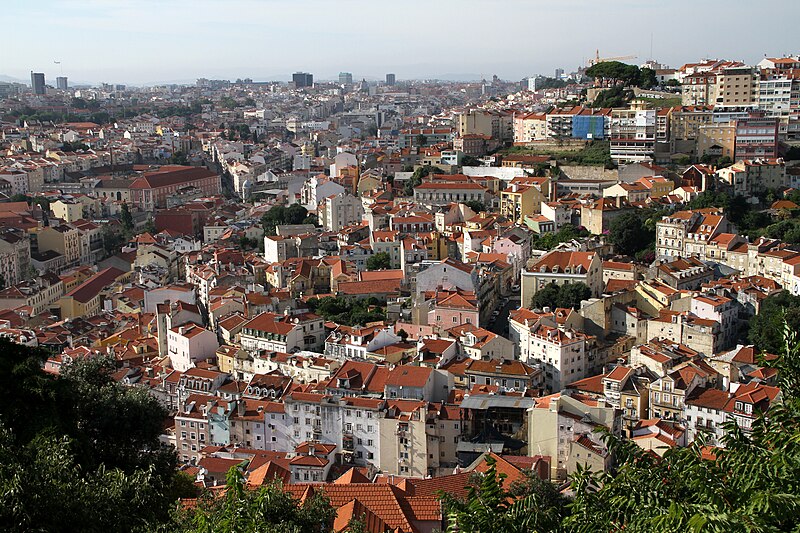 File:Lissabon-Castelo de Sao Jorge-16-Ausblick-2011-gje.jpg