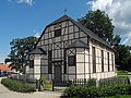 Kopie des ehem. Bethauses von Schönwaldau (Rząśnik) im Park von Schloss Lomnitz