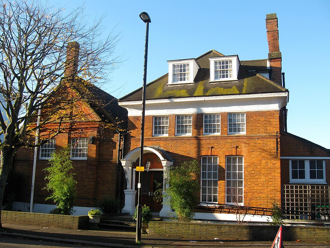 File:London Buddhist Vihara, London, UK.jpg