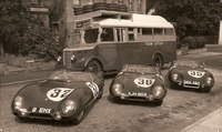 O Lotus 11 (número inicial 32), com o qual Herbert MacKay-Fraser competiu na corrida de 24 horas de Le Mans em 1956